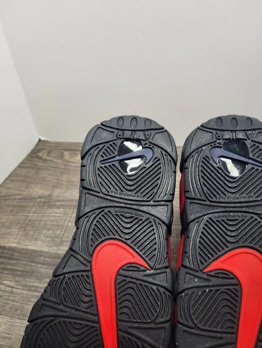 Nike Air More Uptempo Boys Sneakers Black Red Blue DM0017-001 Size 5Y